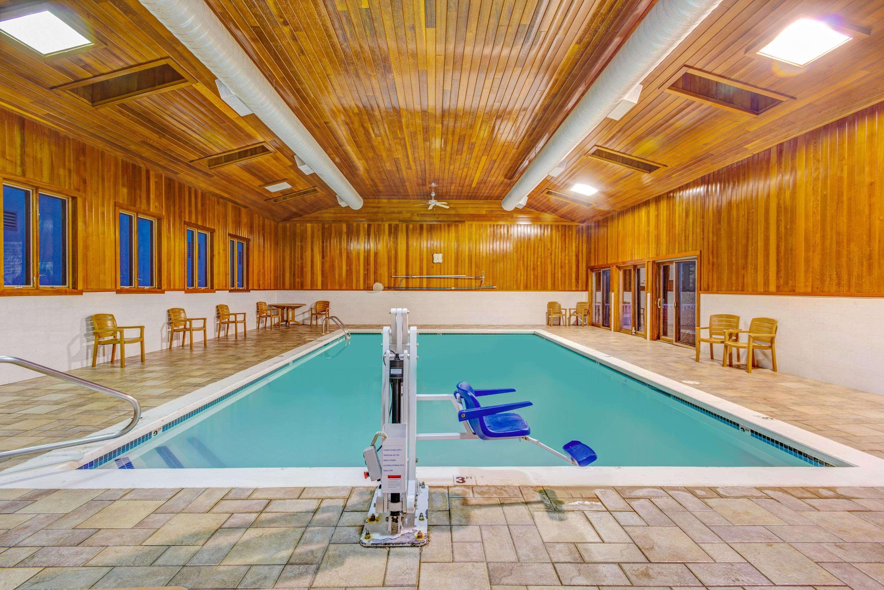 Days Hotel By Wyndham Methuen Ma Conference Center Dış mekan fotoğraf